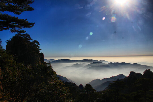 黄山晨色云海