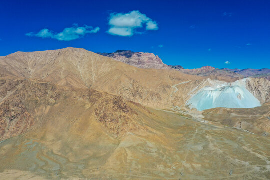 西藏矿山