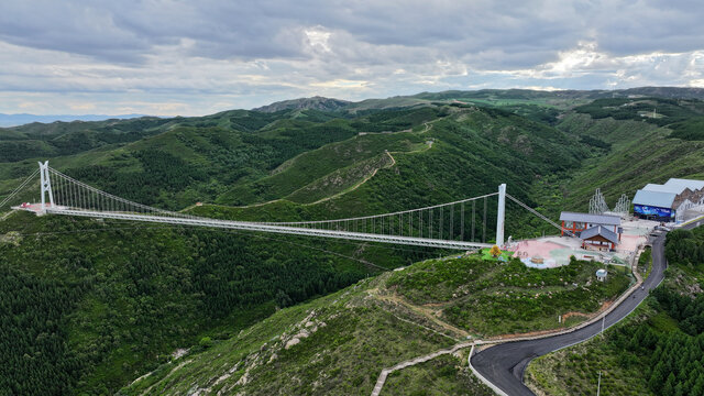 张家口亚洲第一长玻璃桥
