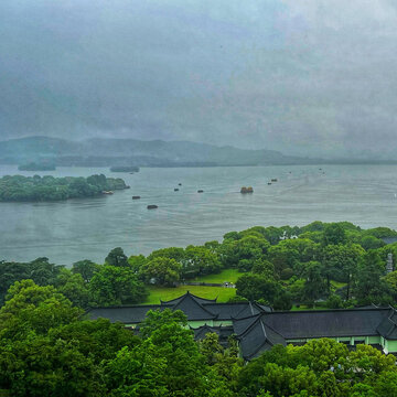 烟雨西湖