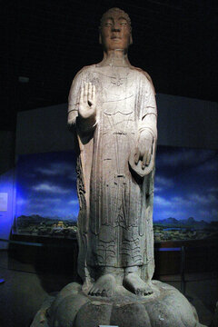 青岛博物馆南北朝石雕佛像