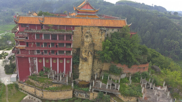 鸟瞰大佛寺