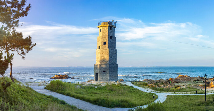 山东日照任家台海边瞭望台