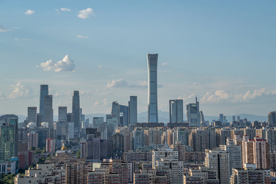 蓝天白云下的北京国贸cbd