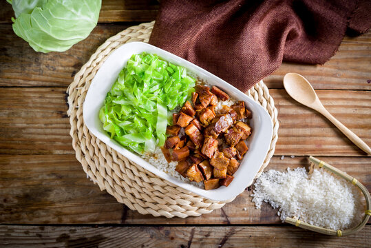 红烧肉饭