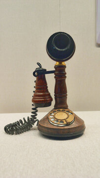 美国木制电话机