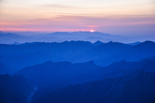 山西五台山日出