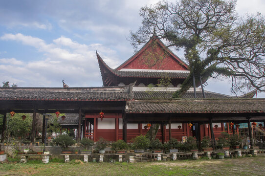 建瓯东岳庙圣帝殿侧影