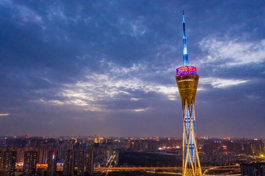 航拍郑州中原福塔夜景都市地标