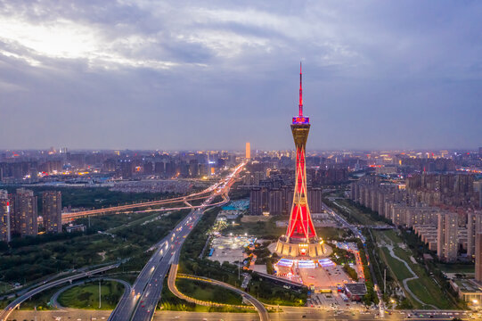 航拍郑州中原福塔夜景灯光秀