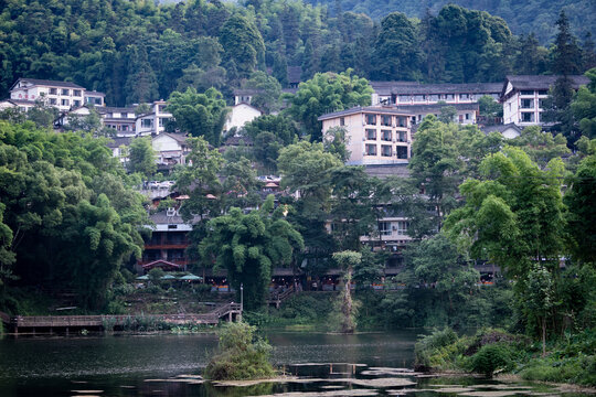 鹅眉山清音湖