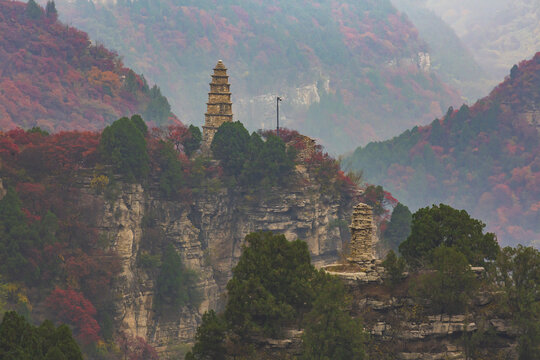 山东济南龙洞景区秋天秋色航拍