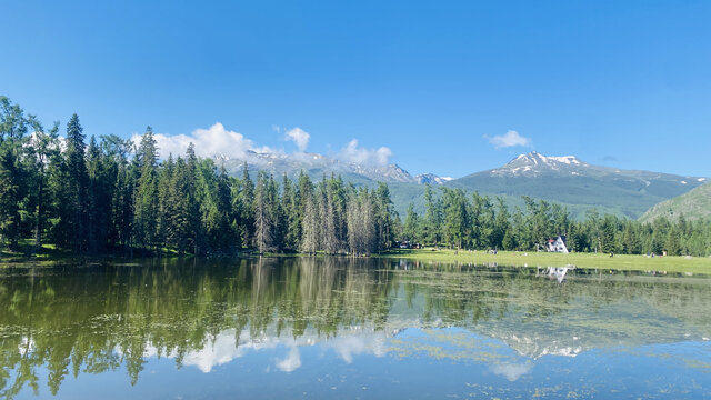 喀纳斯湖