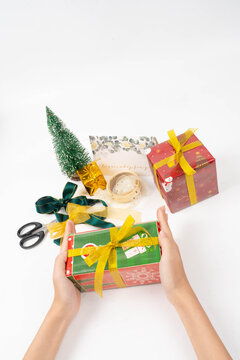 包装圣诞礼盒