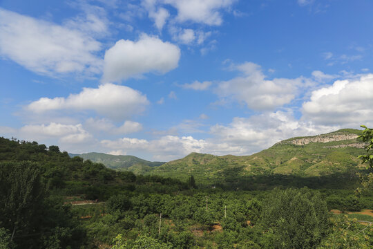 山东济南南部山区风景