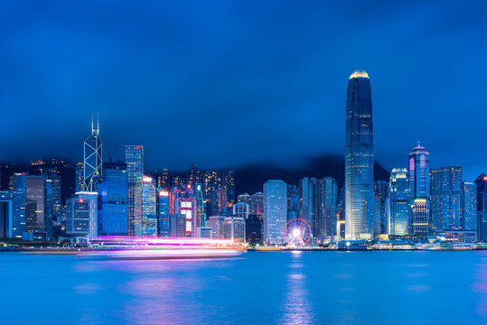 香港中环金融街商业大楼夜景