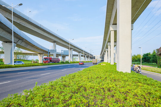 公路绿化带