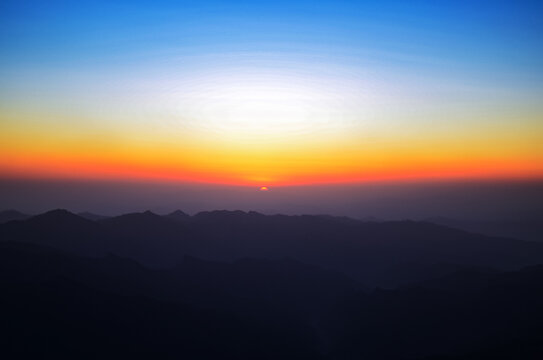 山西五台山夕阳