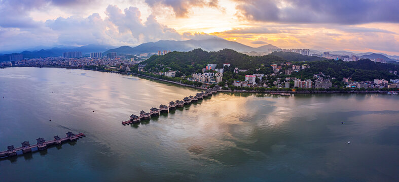 广济桥全景