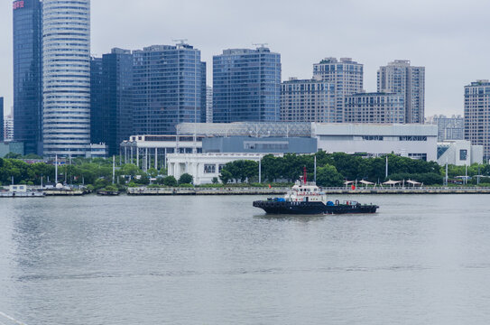 黄浦江江景船