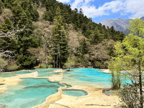 蓝天碧水黄龙