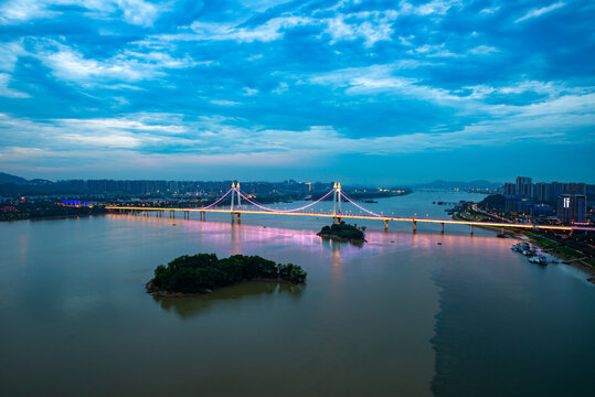 航拍湖南长沙三汊矶大桥夜景