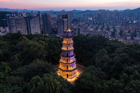 航拍湖南郴州城市夜景风光