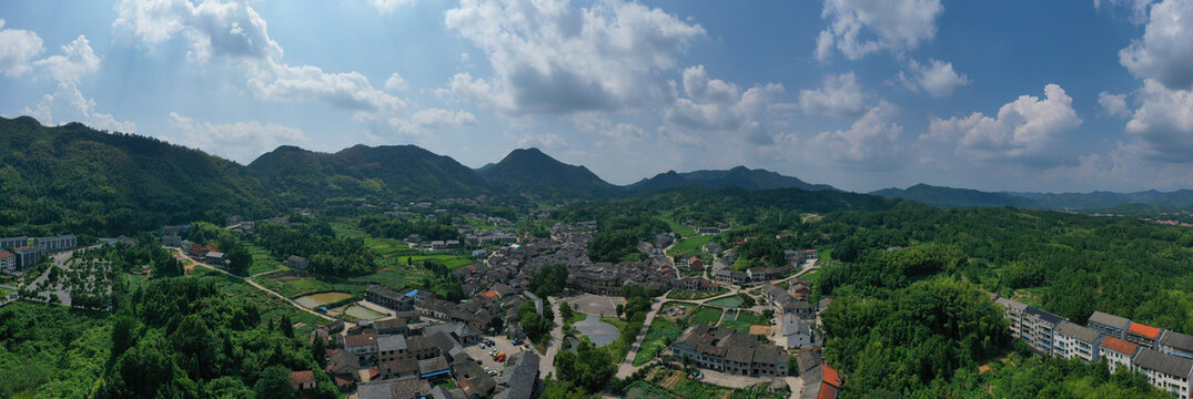 航拍湖南岳阳张谷英村