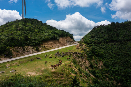 航拍湖南郴州仰天湖大草原