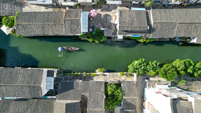 绍兴书圣故里乌篷船