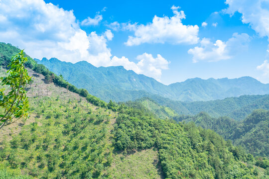 山区蓝天白云素材