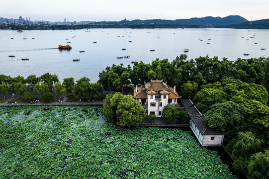 杭州西湖白堤