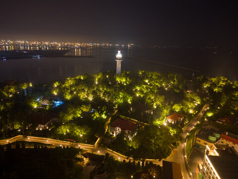 航拍烟台滨海广场夜景