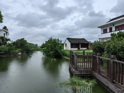 雨中江南水乡浙江农村美景