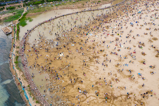 郑州北龙湖沙滩户外露营胜地