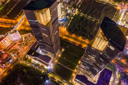 航拍郑州绿地双子塔天际线夜景