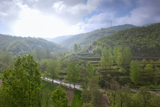 山川小溪