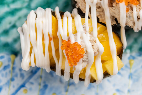 蟹子芒果寿司