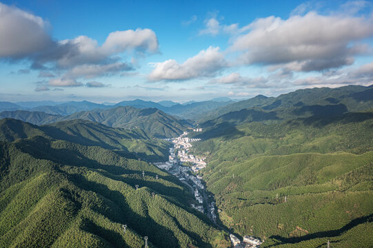 黄山汤口镇自然风光