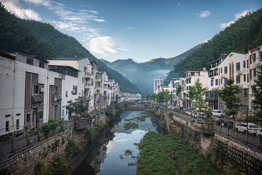 黄山汤口镇自然风光