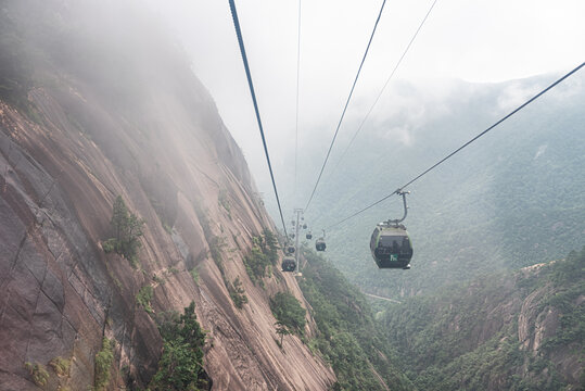 黄山索道自然风光