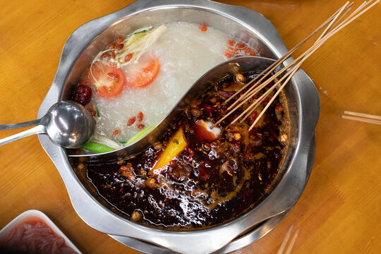 成都串串鸳鸯火锅