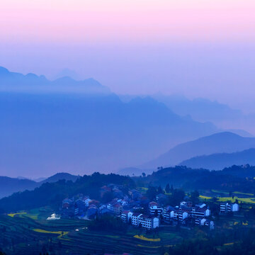 小山村