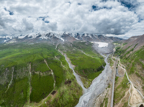 阿尼玛卿山