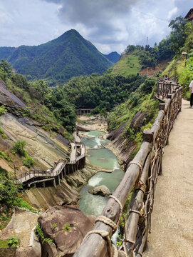 三清山河流