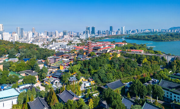 南京市古鸡鸣寺航拍风光