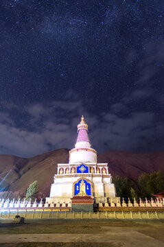 塔尔寺夜景