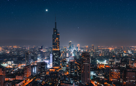 南京市新街口紫峰大厦城市夜景