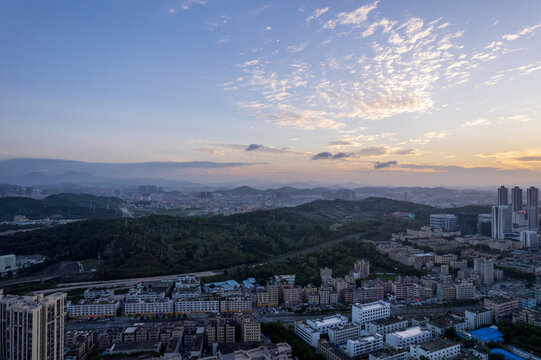 清晨城市深圳龙岗