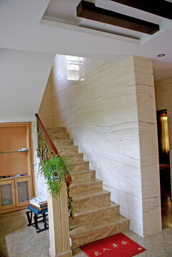 室内石材楼梯工程栏杆梯级